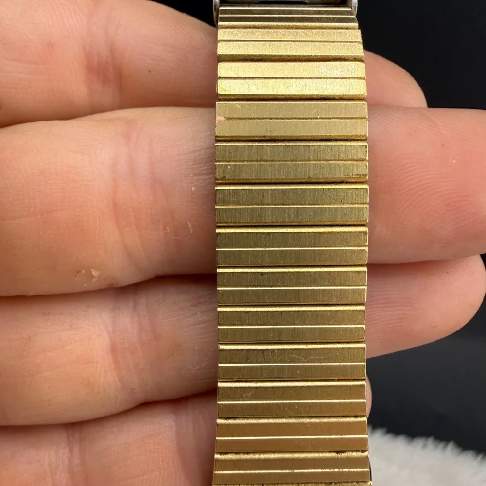 Vintage Lorus Mens Watch Gold Tone Untested 7”